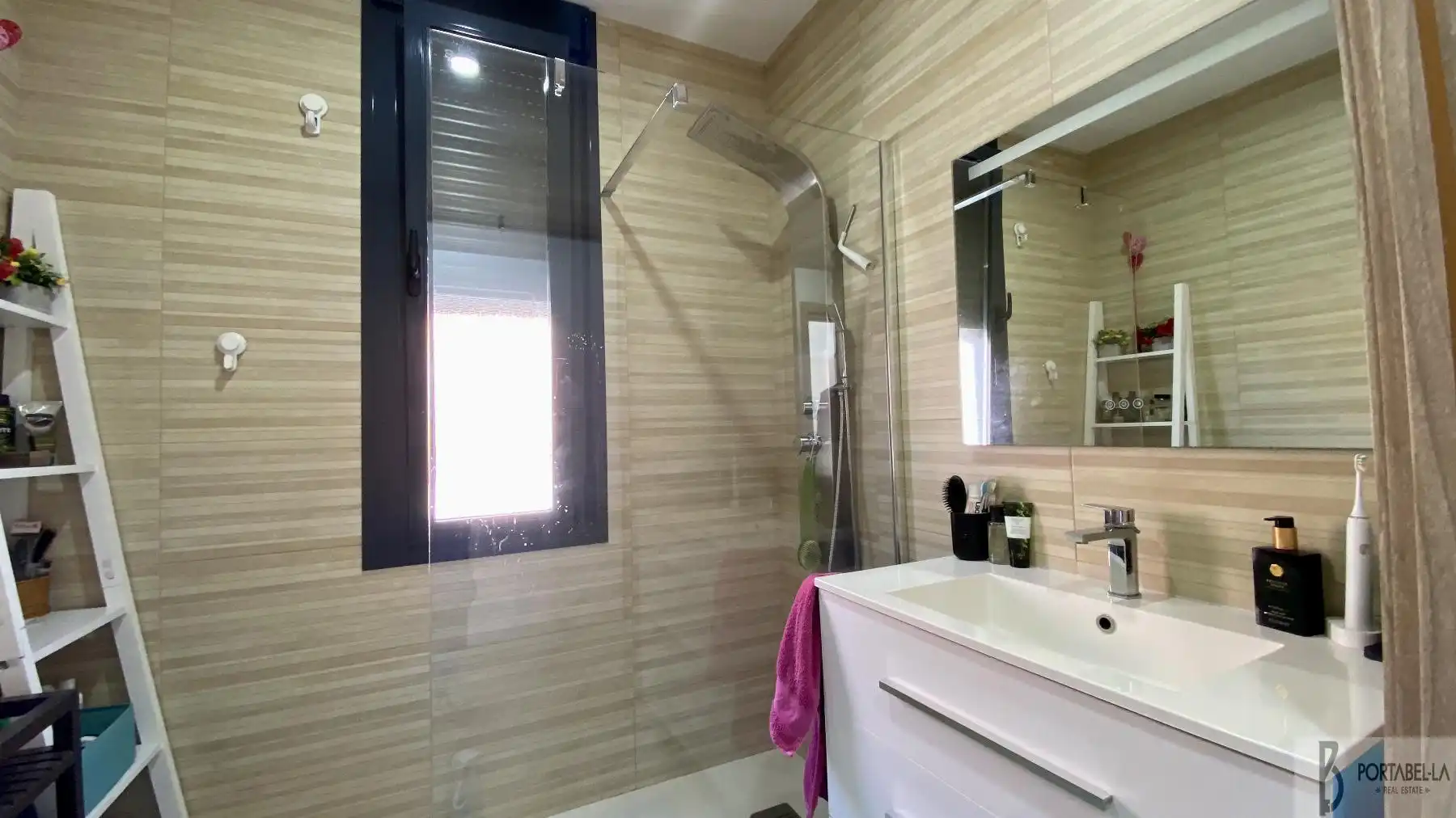 Bathroom of Houses for sale in Puerto Real  with Swimming Pool
