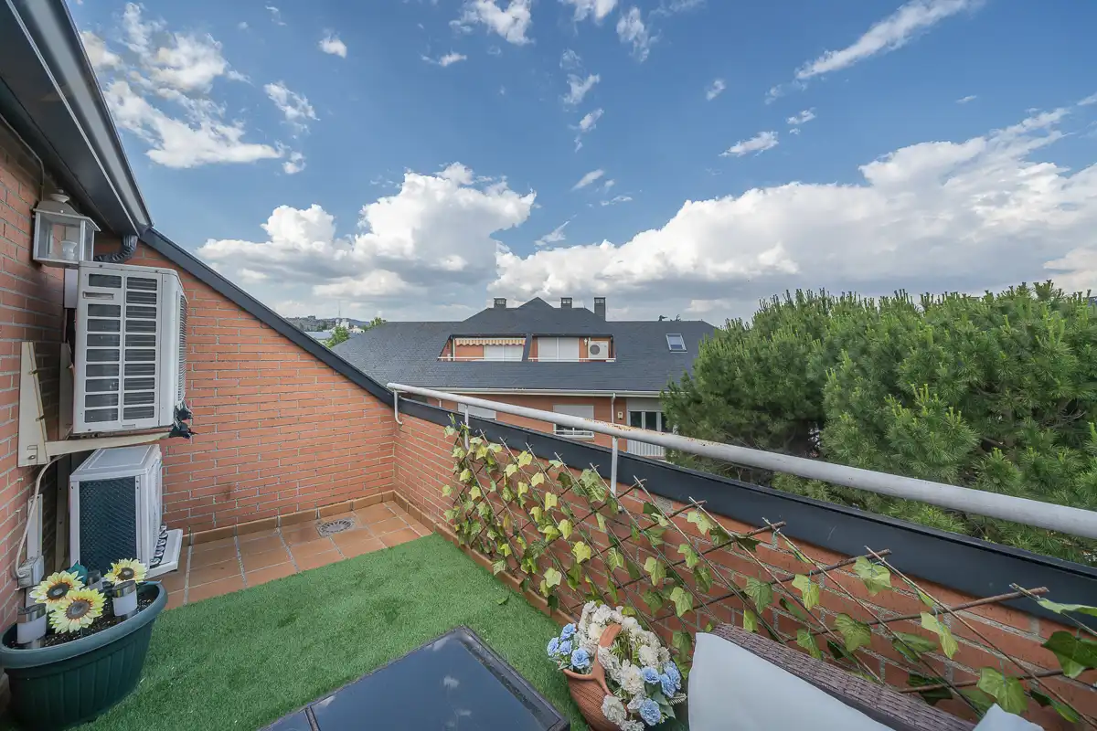 Terrace of Duplexes for sale in Torrelodones  with Air Conditioner, Heating and Terrace