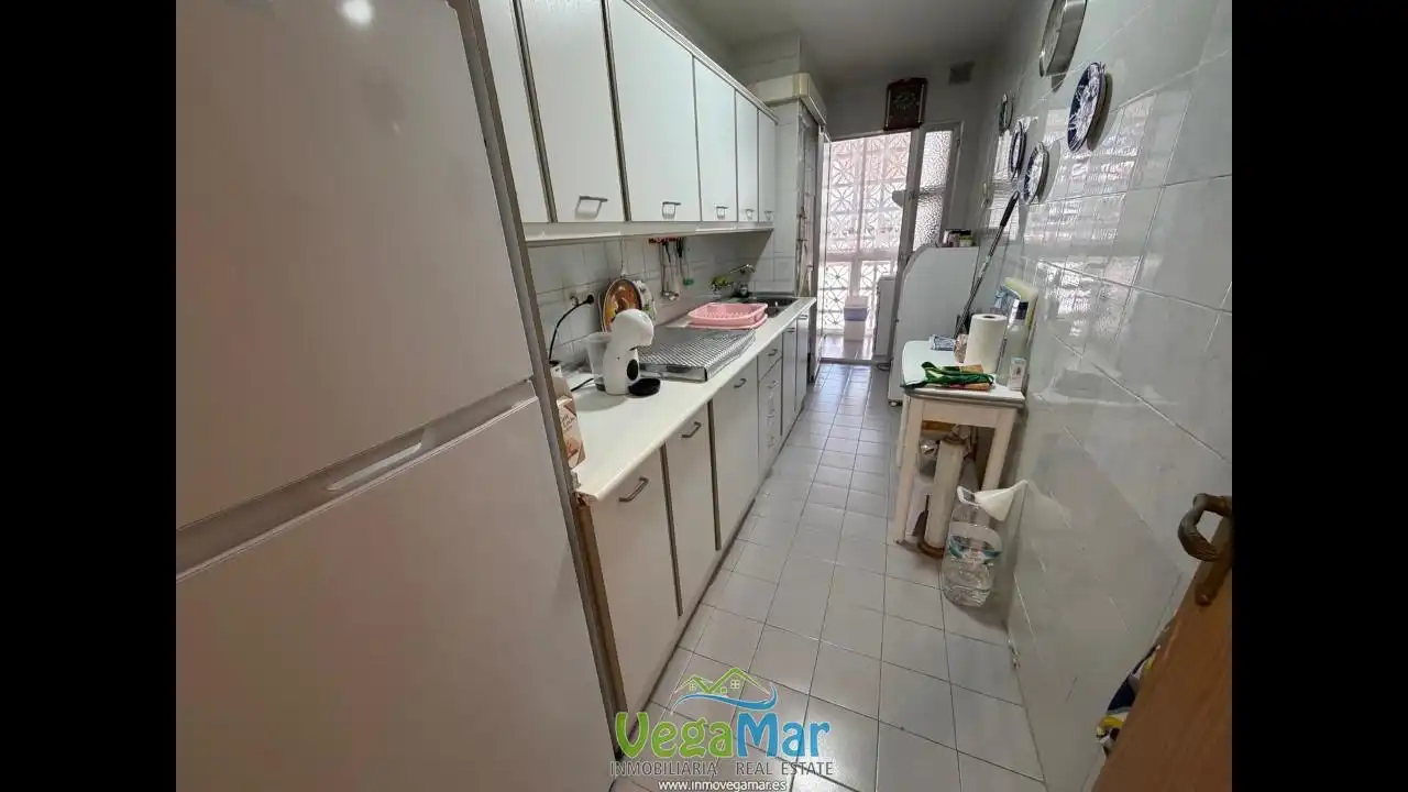 Flat for rent in Avenida Amelia Sánchez de Alcázar, Almuñecar Centro