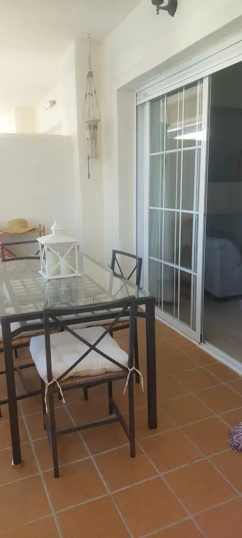 Esszimmer von Wohnung zur Miete in Manilva mit Klimaanlage, Heizung und Privatgarten
