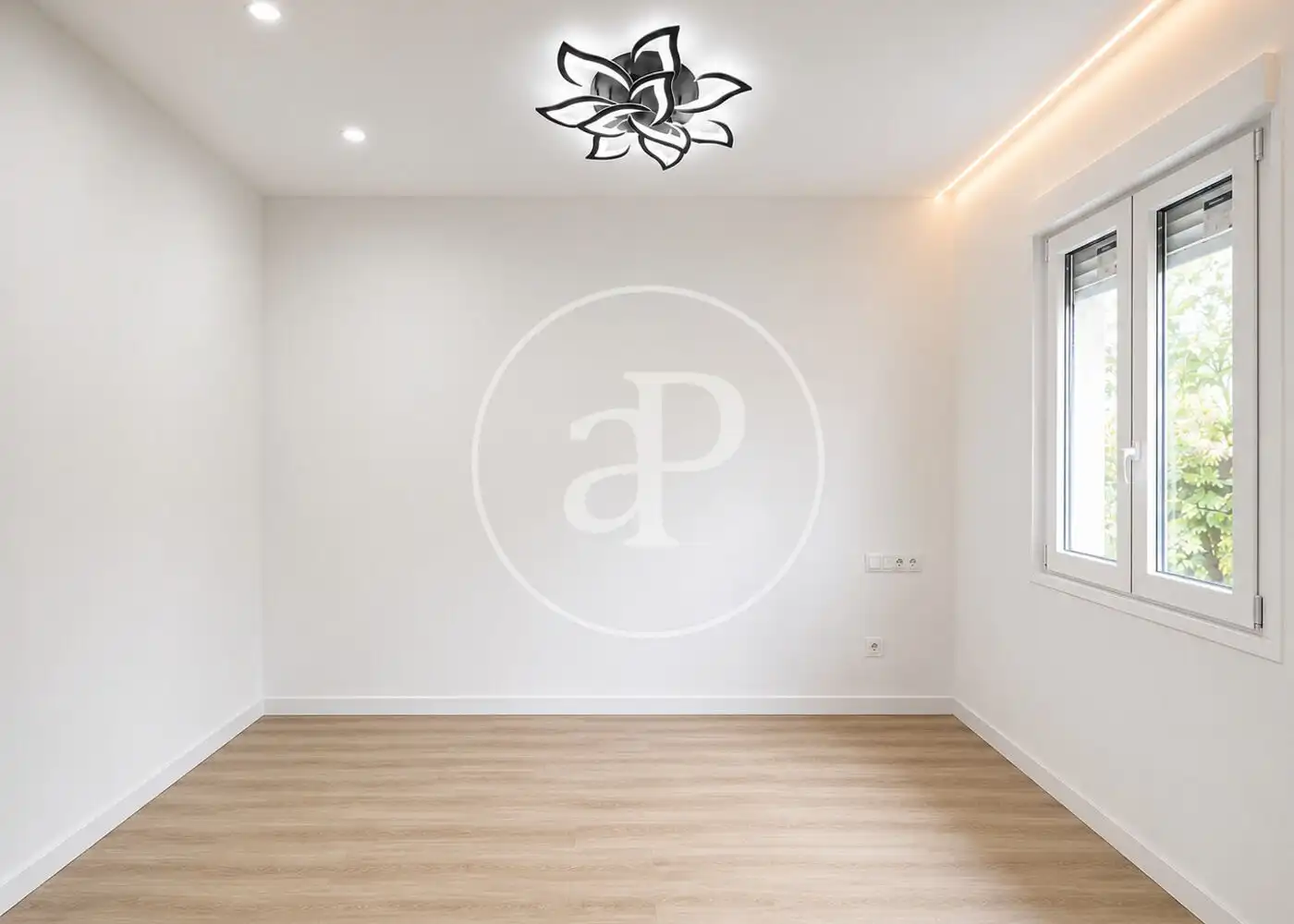 Habitación de Piso en venta en Madrid con Aire acondicionado, Calefacción y Trastero