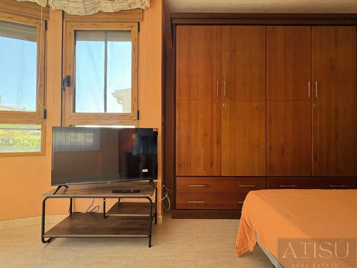 Schlafzimmer von Einfamilien-Reihenhaus zur Miete in El Campello mit Klimaanlage, Heizung und Abstellraum