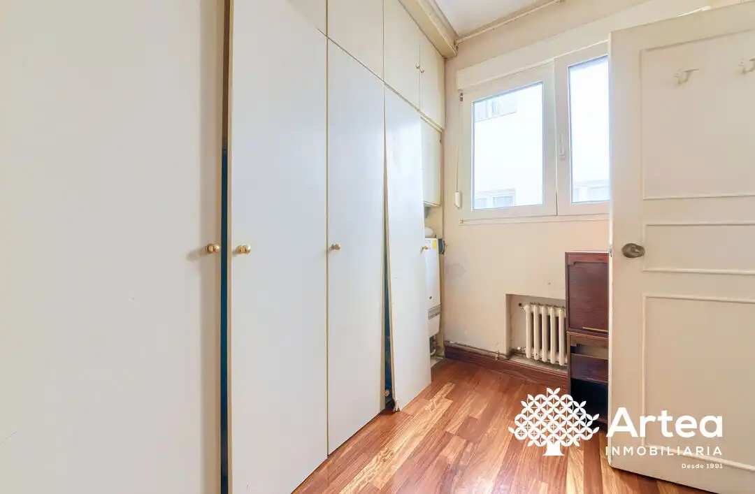 Bedroom of Flat for sale in Bilbao   with Heating