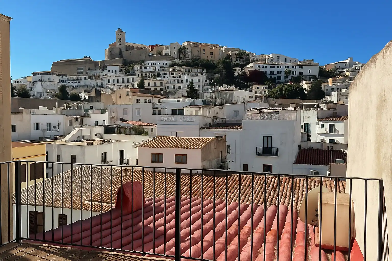 Vista exterior de Apartament en venda en Eivissa amb Aire condicionat, Calefacció i Terrassa