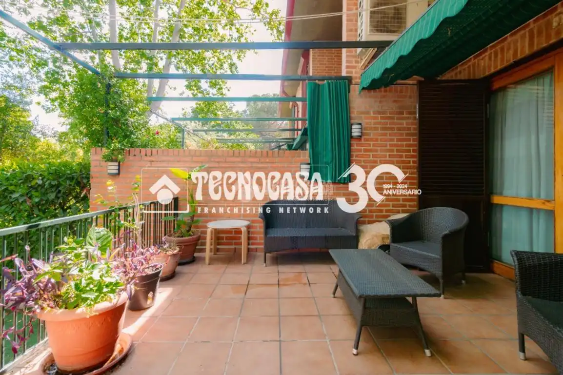 Terrassa de Casa adosada en venda en Madrid amb Aire condicionat, Calefacció i Terrassa