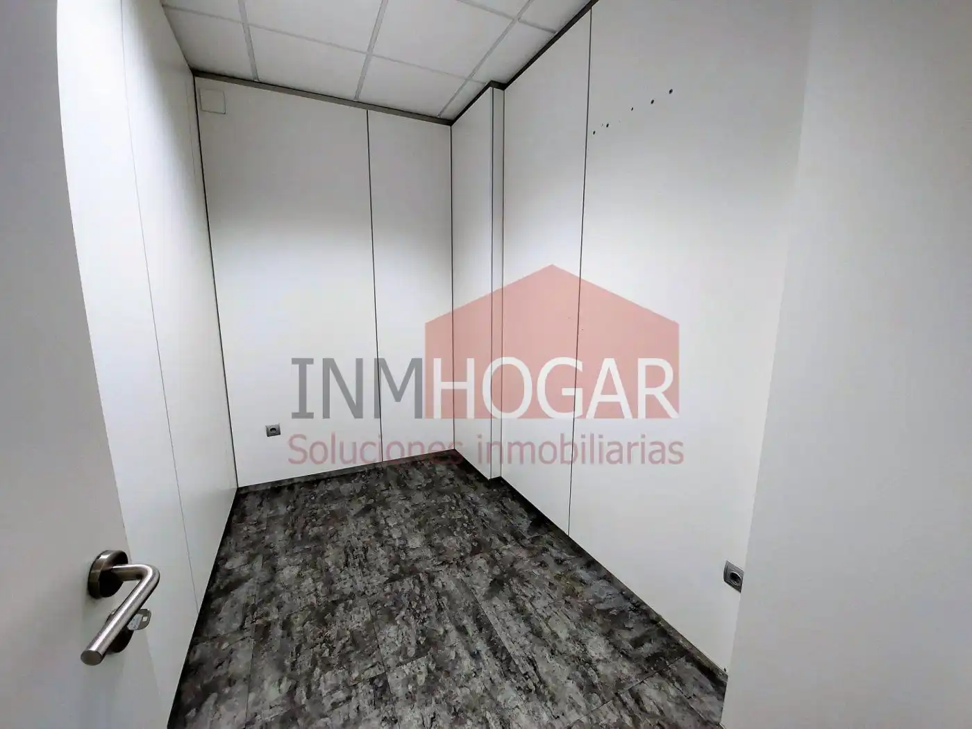 Büro zum Verkauf in Arévalo mit Klimaanlage