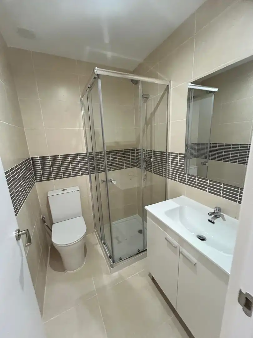 Baño de Piso en venta en Borox, Toledo
