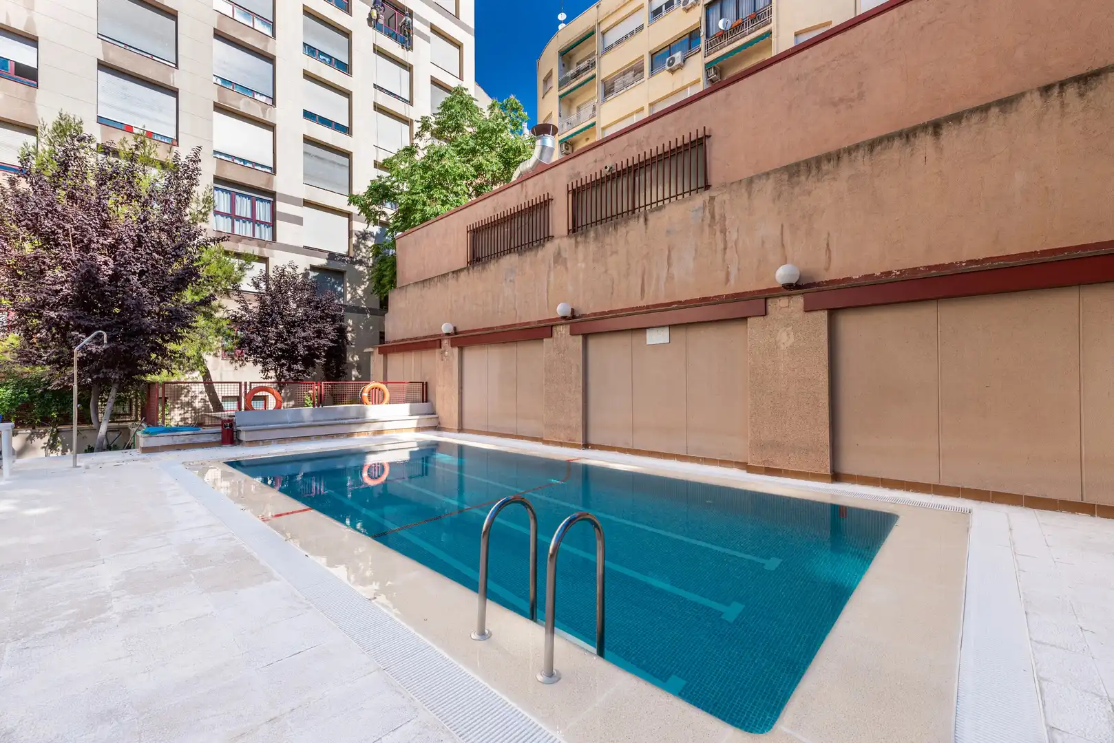 Piscina de Estudio en venta en Madrid con Trastero