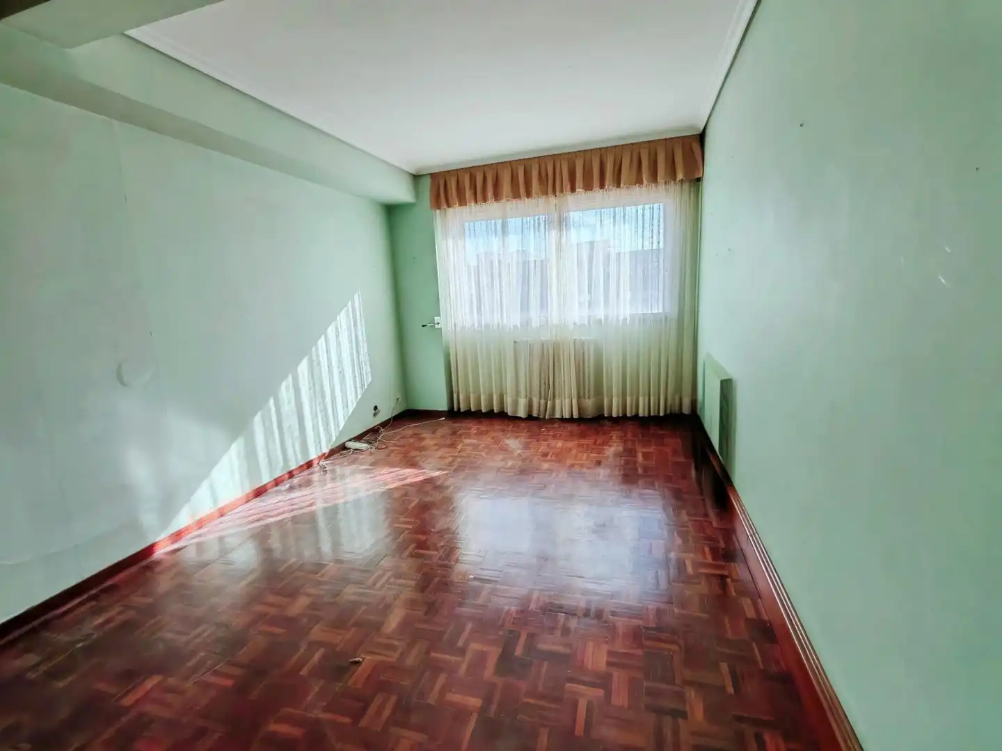 Habitación de Piso en venta en Vigo  con Calefacción y Terraza