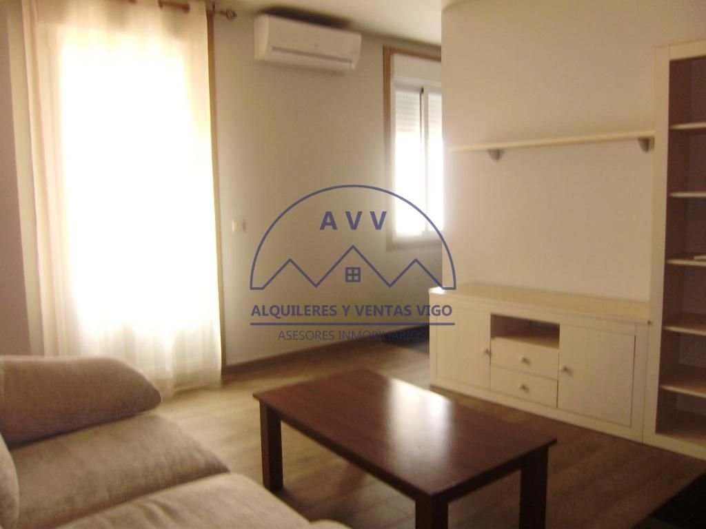 Living room of Apartment to rent in Vigo   with Air Conditioner, Heating and Terrace
