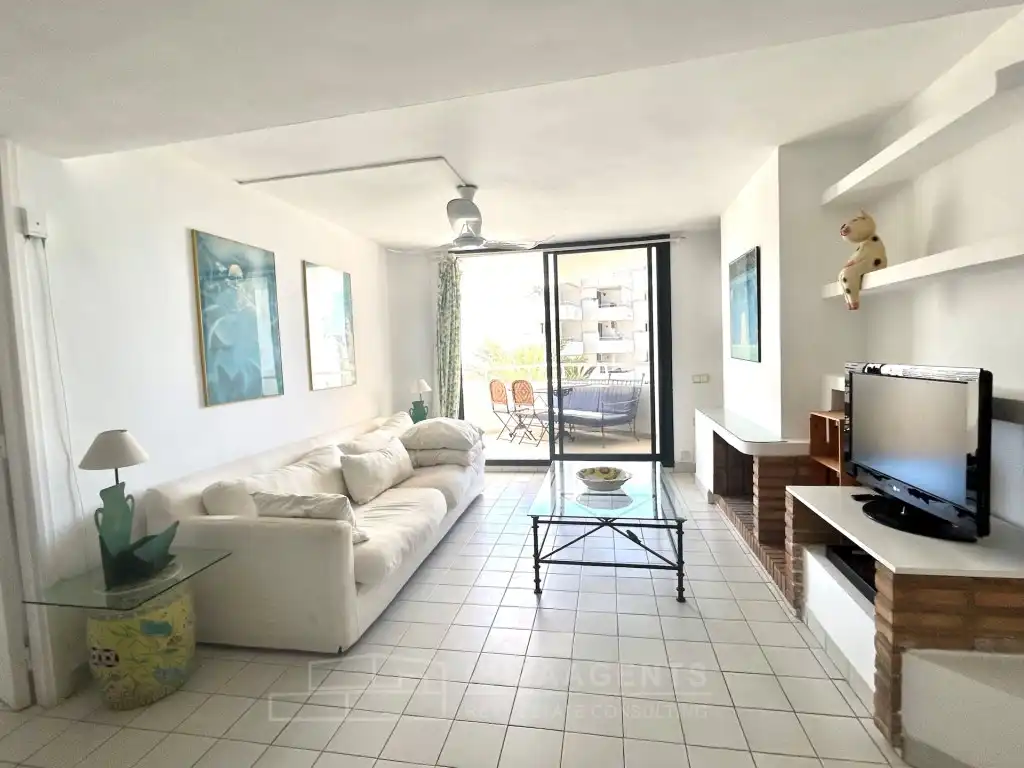 Mini appartamento con piscina in vendita a Marina Botafoc - Platja de Talamanca, imagen 2