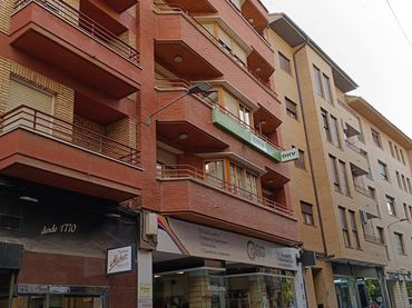 Appartamento con ascensore in affitto a Calle Luis Guedea