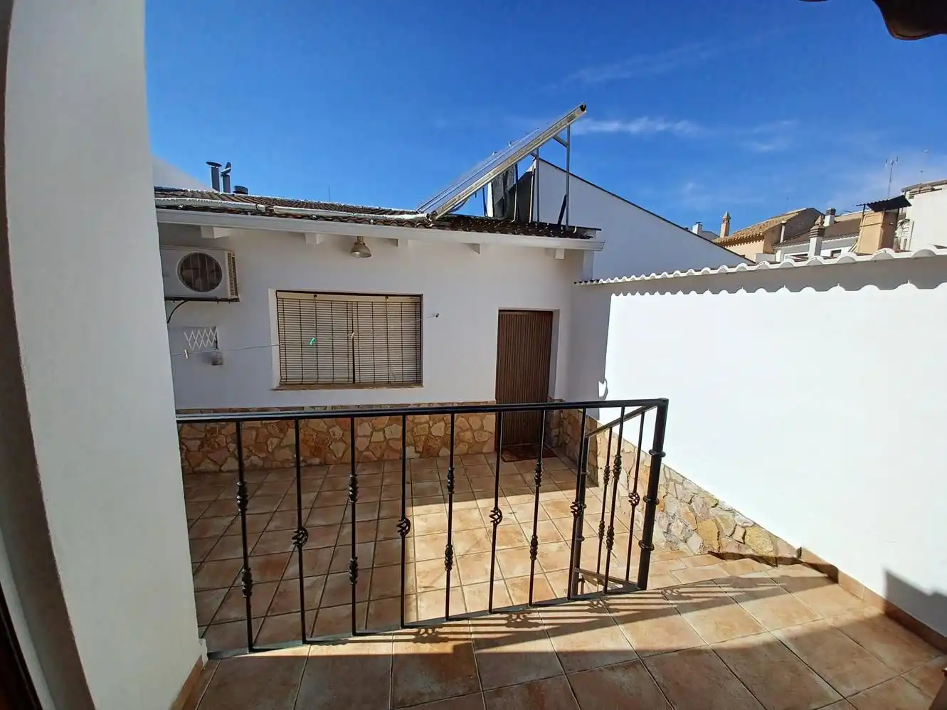 Adossat amb jardí en venda a La Roda, imagen 37