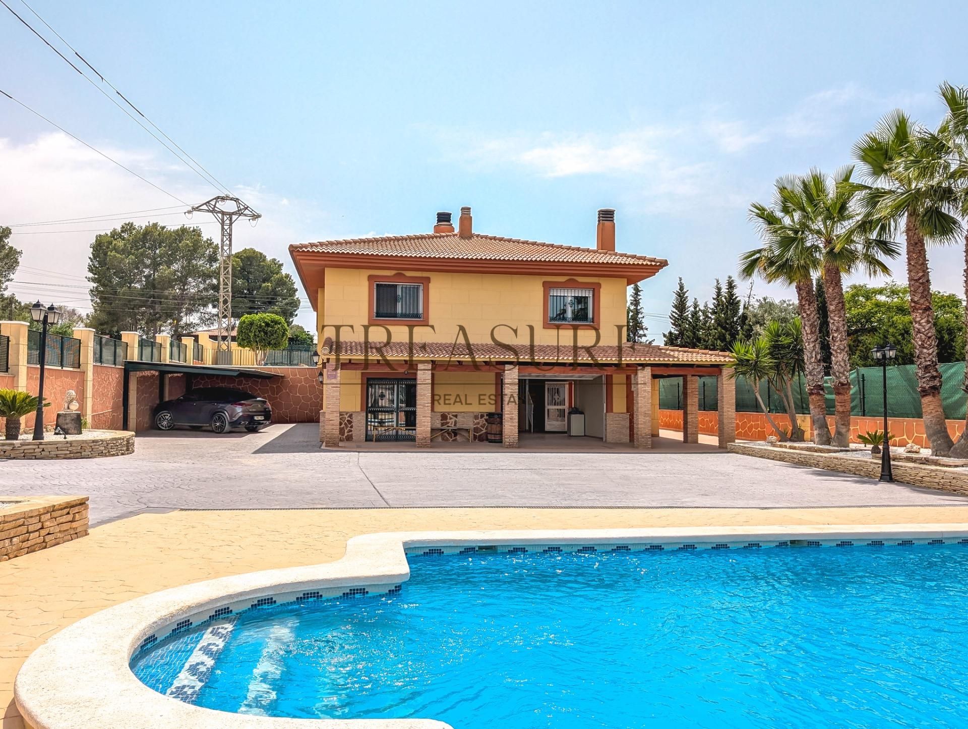 Exterior view of House or chalet for sale in Molina de Segura  with Storage room, Swimming Pool and Balcony