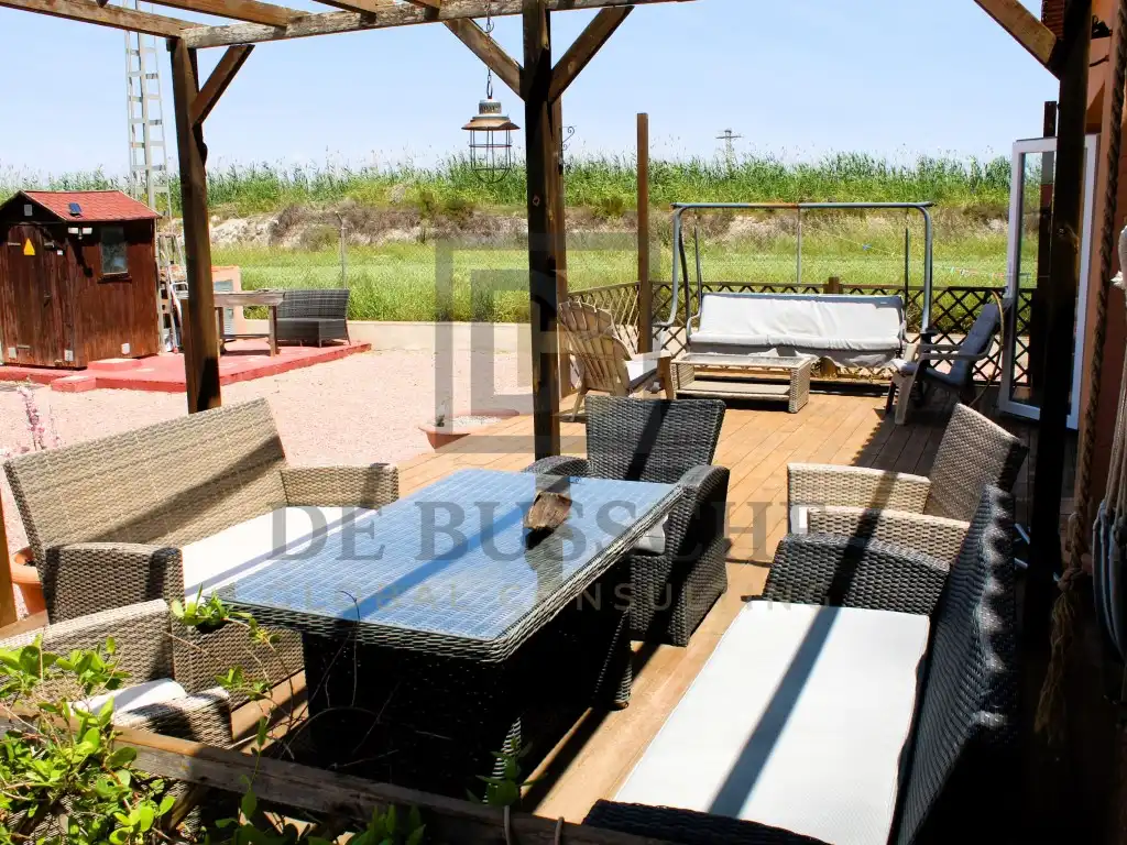 Terrassa de Casa o xalet en venda en Dolores