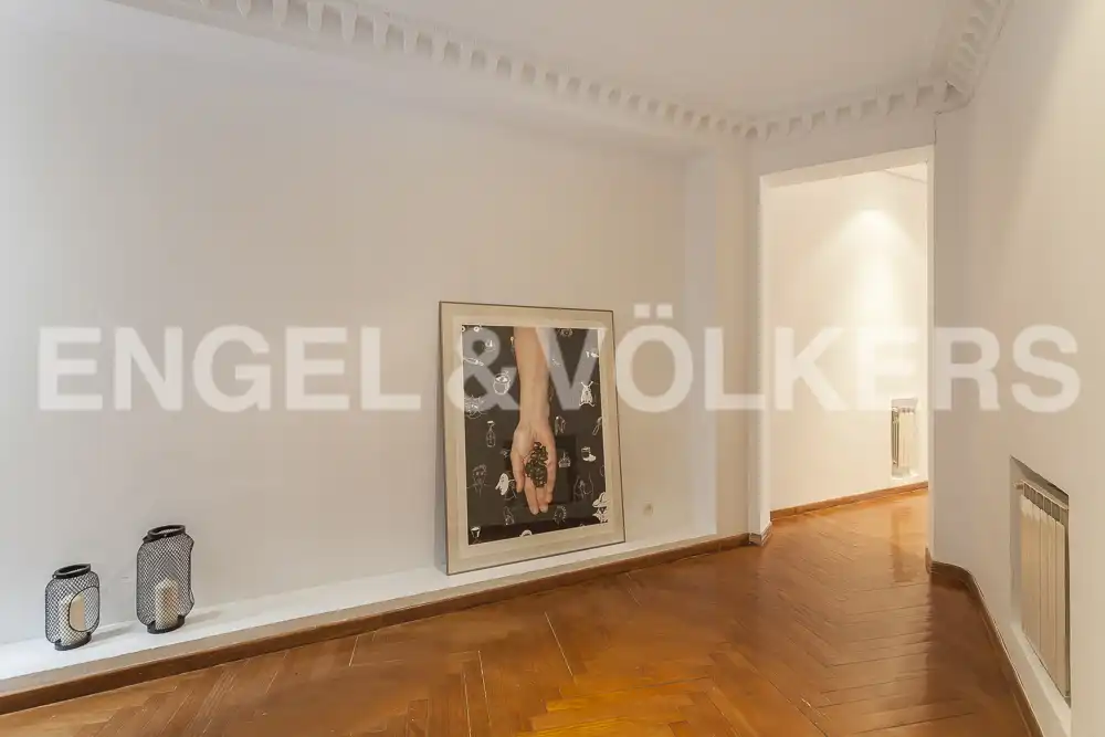Living room of Flat for rent in Madrid  with Air Conditioner, Heating and Parquet flooring