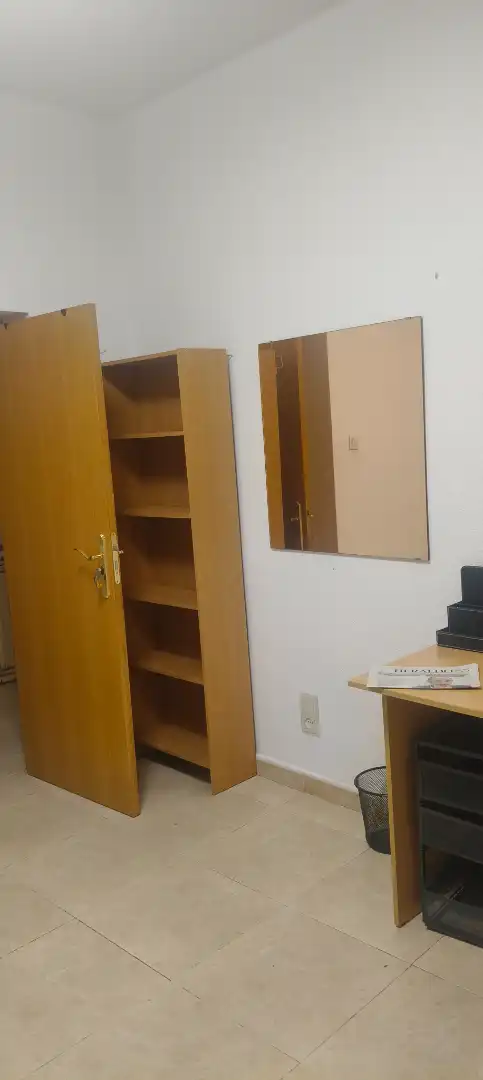 Habitación de Piso de alquiler en Zaragoza con Calefacción, Amueblado y Horno