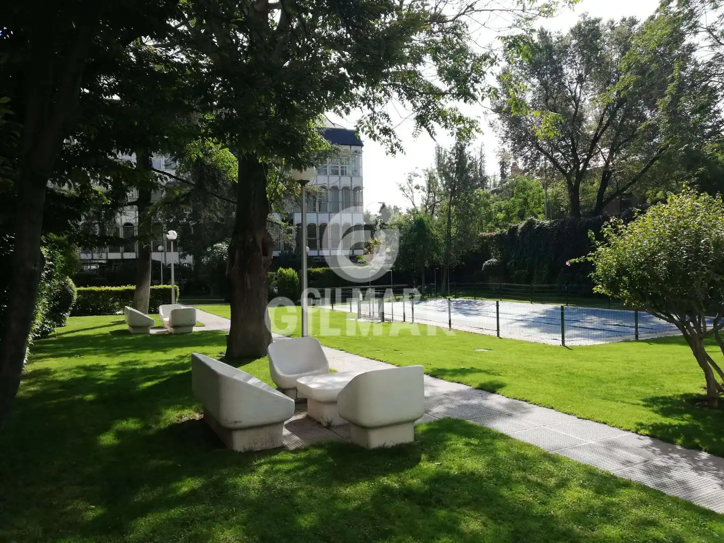 Jardí de Pis en venda en Madrid amb Calefacció, Jardí privat i Traster