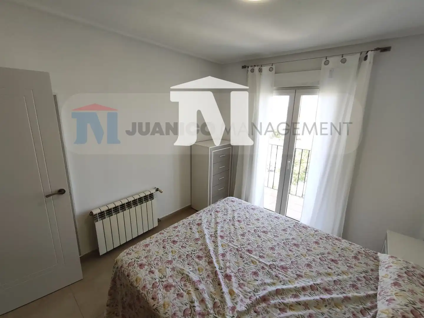 Habitación de Ático en venta en Murcia con Aire acondicionado, Terraza y Trastero