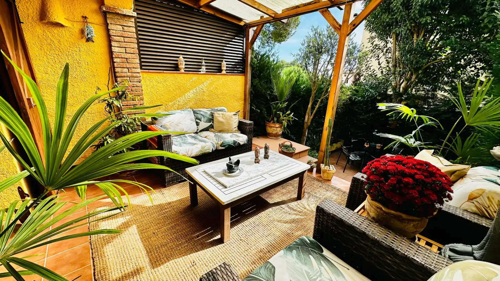 Terraza de Casa adosada en venta en L'Estartit con Aire acondicionado, Calefacción y Jardín privado