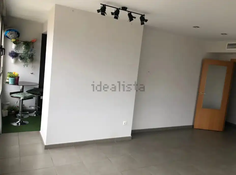 Habitación de Piso de alquiler en Valencia con Aire acondicionado, Calefacción y Horno