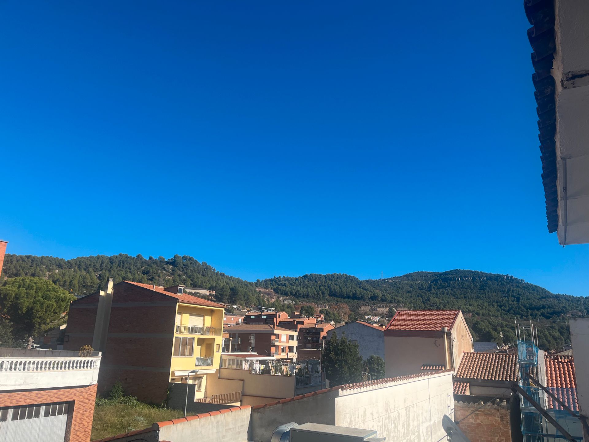 Vista exterior de Àtic en venda en Castellbell i el Vilar amb Calefacció i Balcó