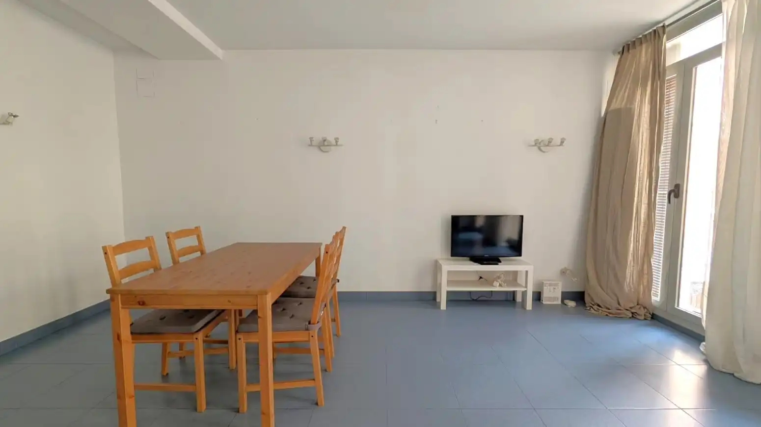 Dining room of Flat for rent in Valencia  with Air Conditioner, Heating and Terrace