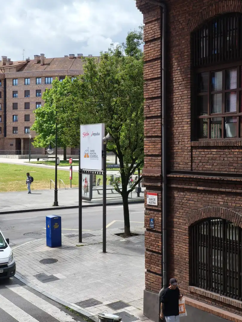 Vista exterior de Piso en venta en Gijón  con Calefacción, Terraza y Amueblado