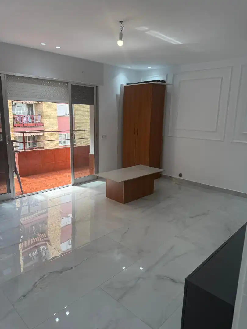Habitación de Piso en venta en Tarragona con Calefacción, Horno y Balcón