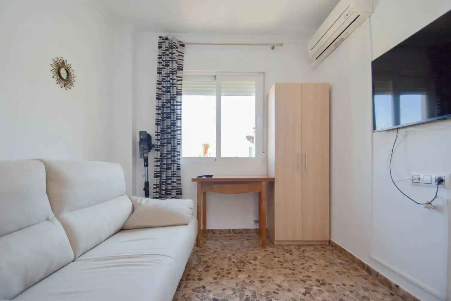 Habitación de Piso en venta en Las Gabias con Aire acondicionado