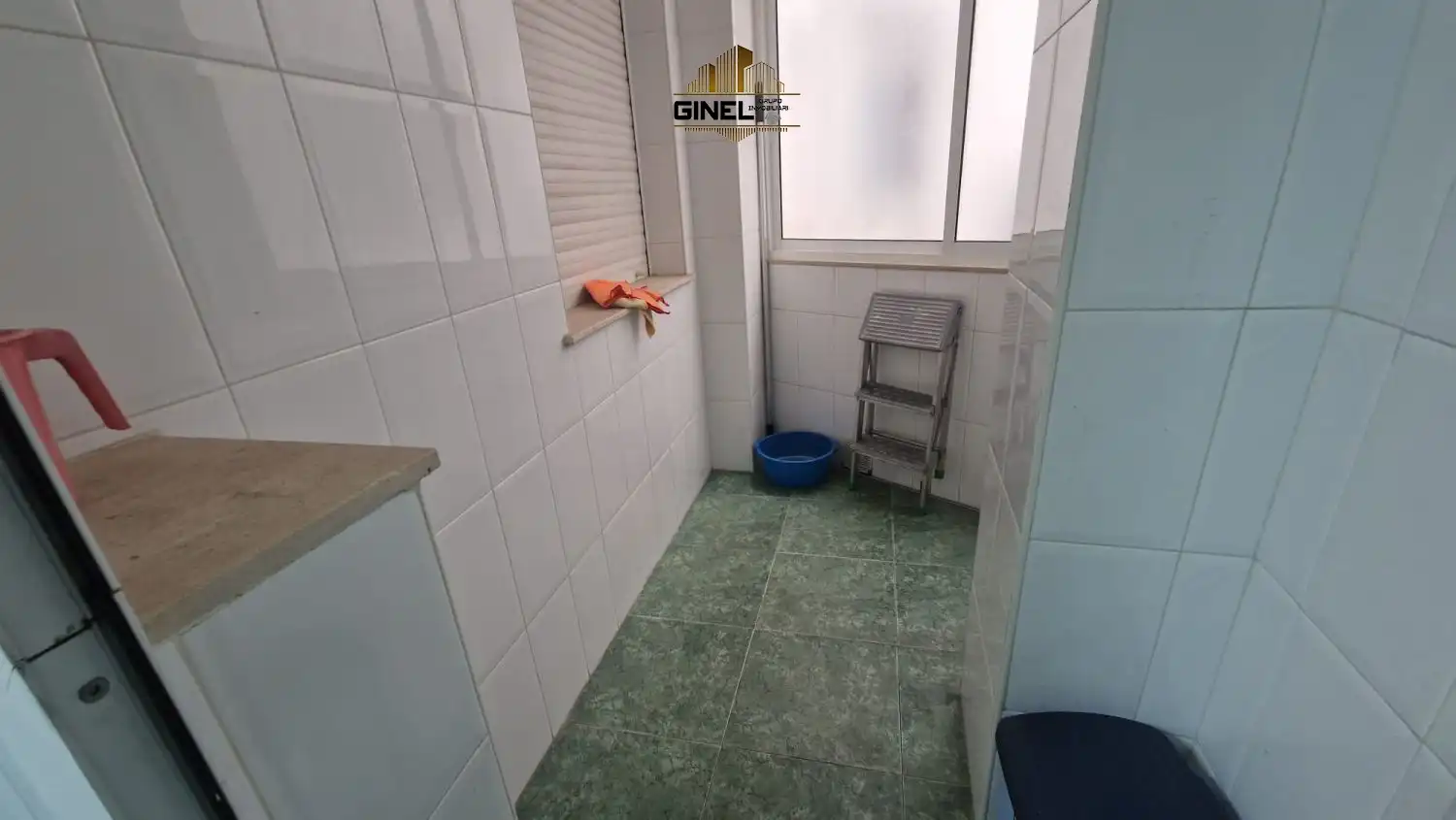 Baño de Piso en venta en Jaén con Calefacción, Terraza y Balcón