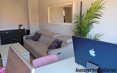 Living room of Flat for sale in  Madrid Capital  with Air Conditioner