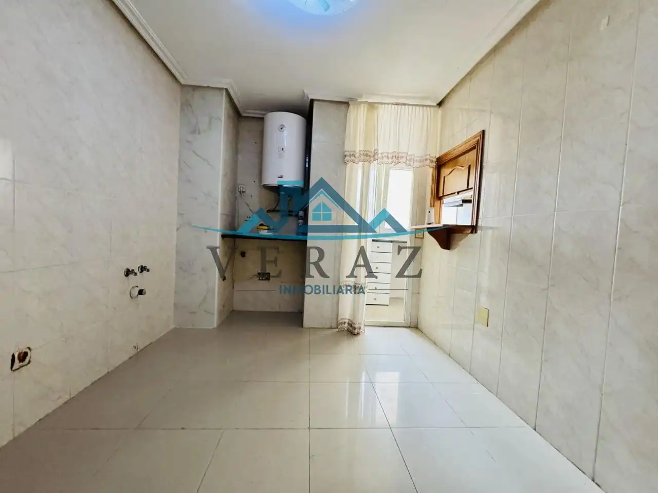 Kitchen of Flat for sale in Talavera de la Reina
