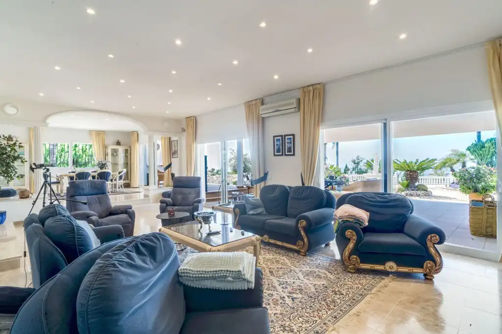 Sala d'estar de Casa o xalet en venda en Mijas amb Aire condicionat, Calefacció i Jardí privat