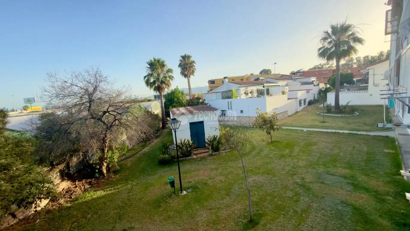 Jardí de Pis en venda en Los Barrios amb Aire condicionat i Calefacció