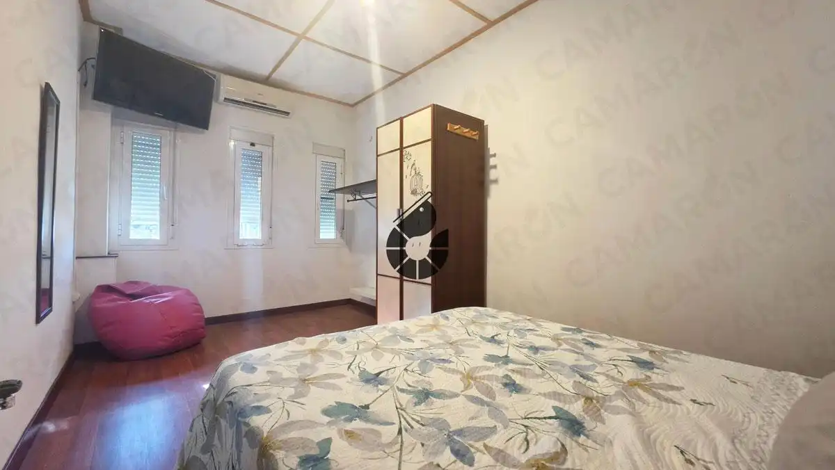 Habitación de Casa adosada en venta en Coria del Río con Aire acondicionado, Parquet y Terraza