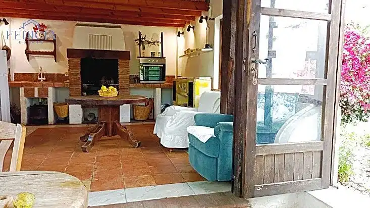 Sala d'estar de Finca rústica en venda en Otívar amb Jardí privat i Terrassa