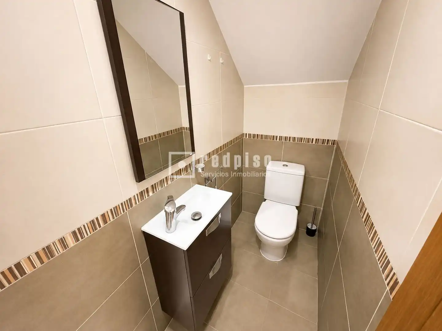 Bathroom of Attic for sale in Alovera  with Air Conditioner, Heating and Parquet flooring