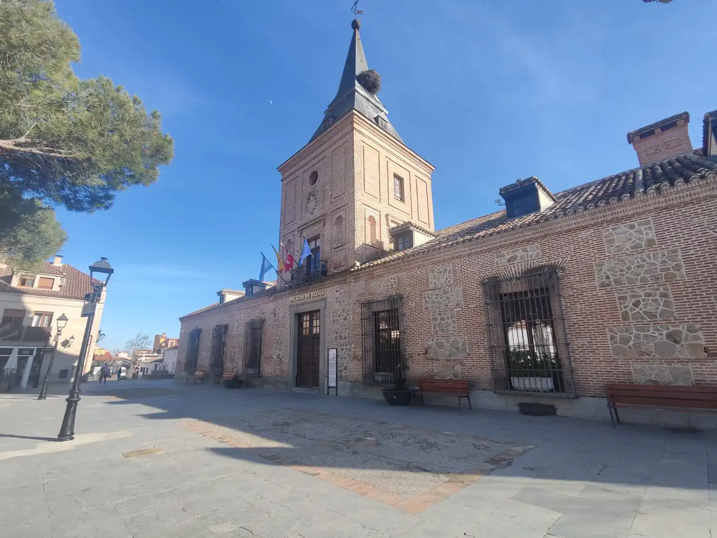 Vista exterior de Planta baixa en venda en Sevilla la Nueva amb Aire condicionat, Calefacció i Parquet