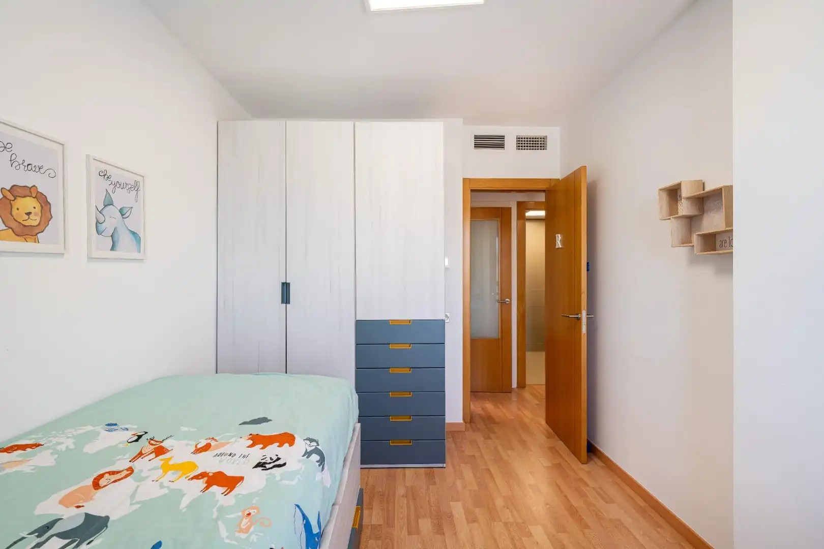 Bedroom of Flat for sale in Almería  with Air Conditioner, Terrace and Storage room