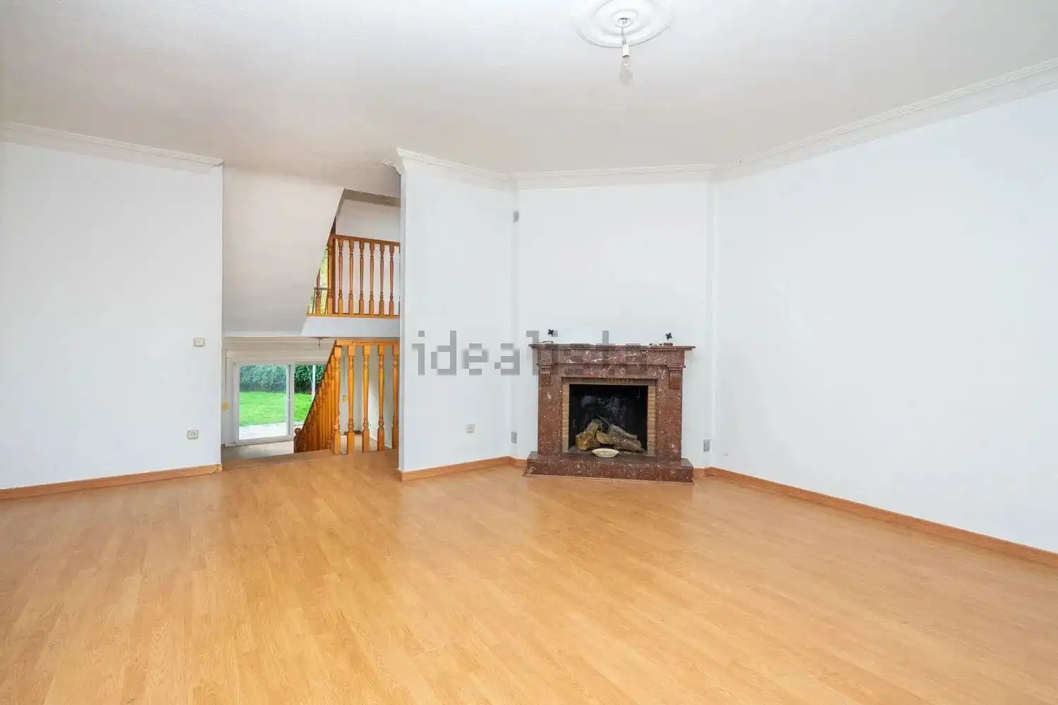 Living room of Detached homes for sale in Talavera de la Reina  with Air Conditioner, Heating and Storage room