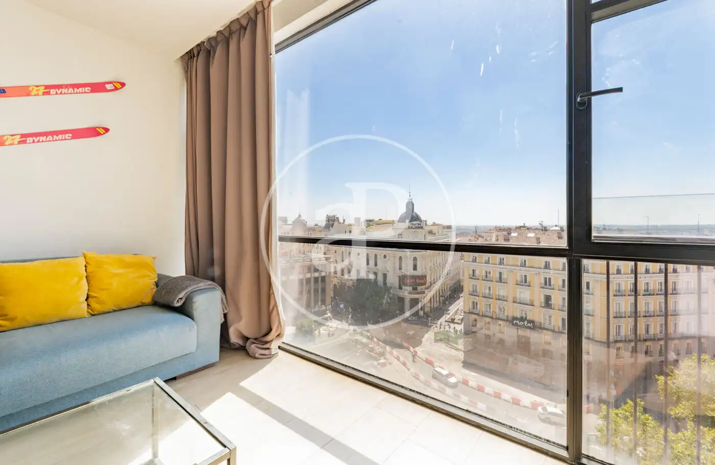 Schlafzimmer von Wohnung zur Miete in Madrid mit Klimaanlage, Heizung und Möbliert