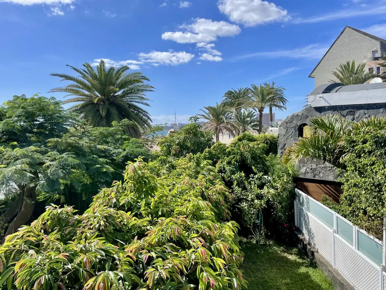 Jardí de Dúplex de lloguer en San Bartolomé de Tirajana amb Aire condicionat, Jardí privat i Terrassa