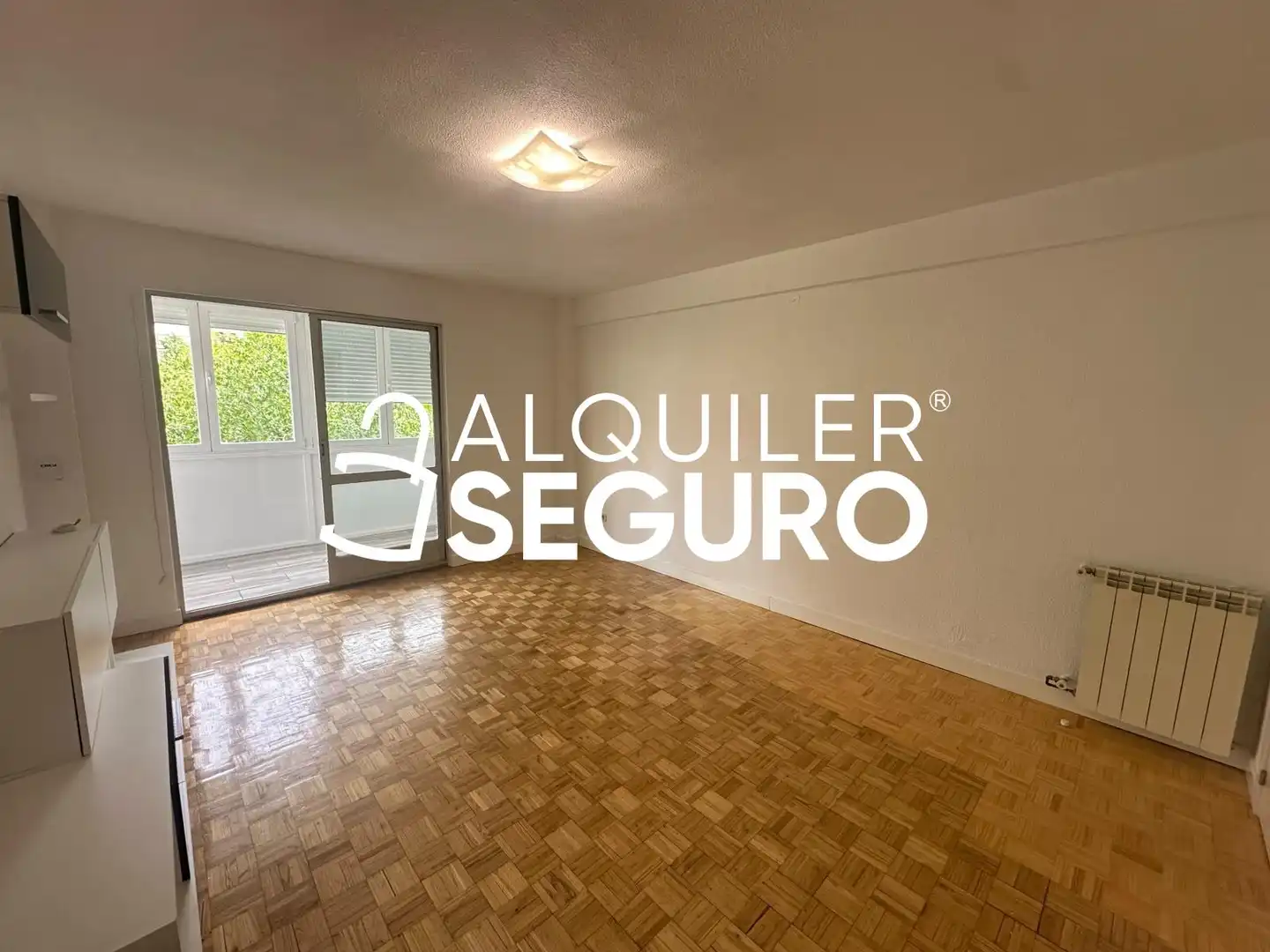 Schlafzimmer von Wohnung zur Miete in Madrid mit Heizung und Terrasse