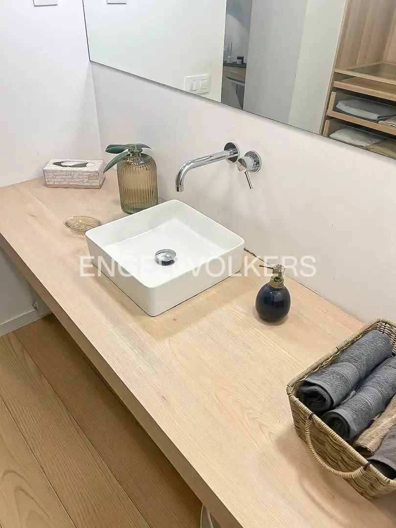 Bathroom of Flat for rent in Madrid  with Air Conditioner, Heating and Furnished