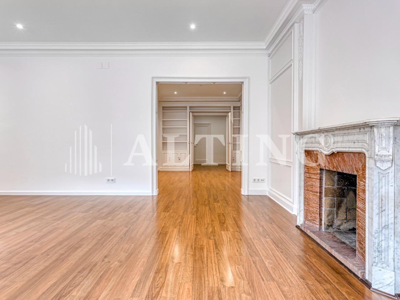 Sala d'estar de Pis de lloguer en  Barcelona Capital amb Calefacció, Parquet i Balcó