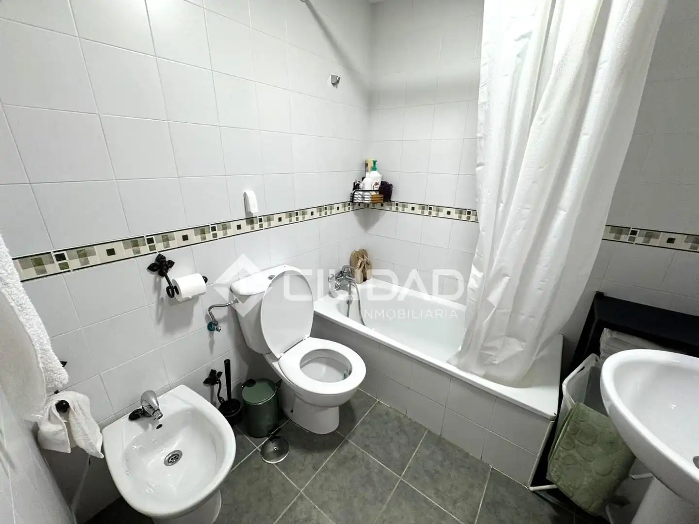 Bathroom of Flat for sale in Sanlúcar de Barrameda  with Private garden, Terrace and Storage room