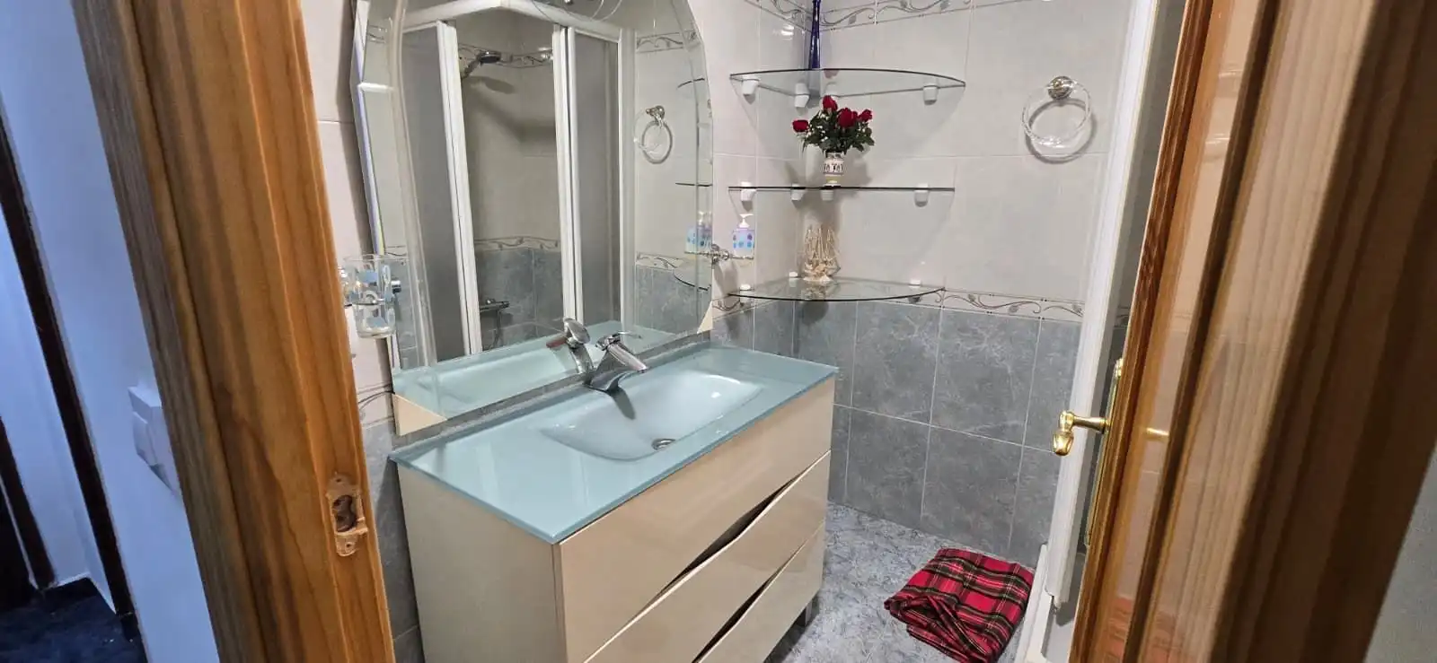 Badezimmer von Wohnung zur Miete in Puertollano mit Klimaanlage, Terrasse und Möbliert