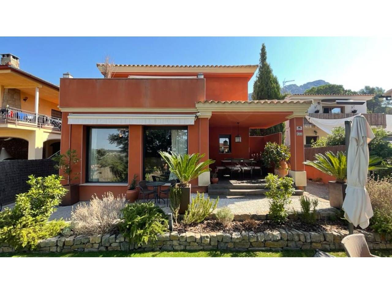 Vista exterior de Casa o xalet en venda en Collbató amb Aire condicionat, Calefacció i Jardí privat