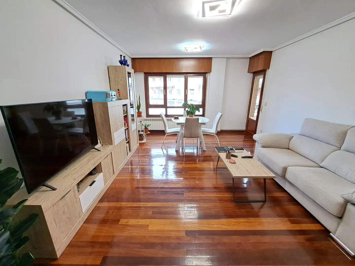 Sala de estar de Piso en venta en Haro con Calefacción, Terraza y Trastero